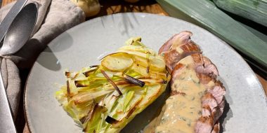 Inspiratiehuis - recept - Varkenshaas met mosterd dragonsaus en aardappelpreikoek
